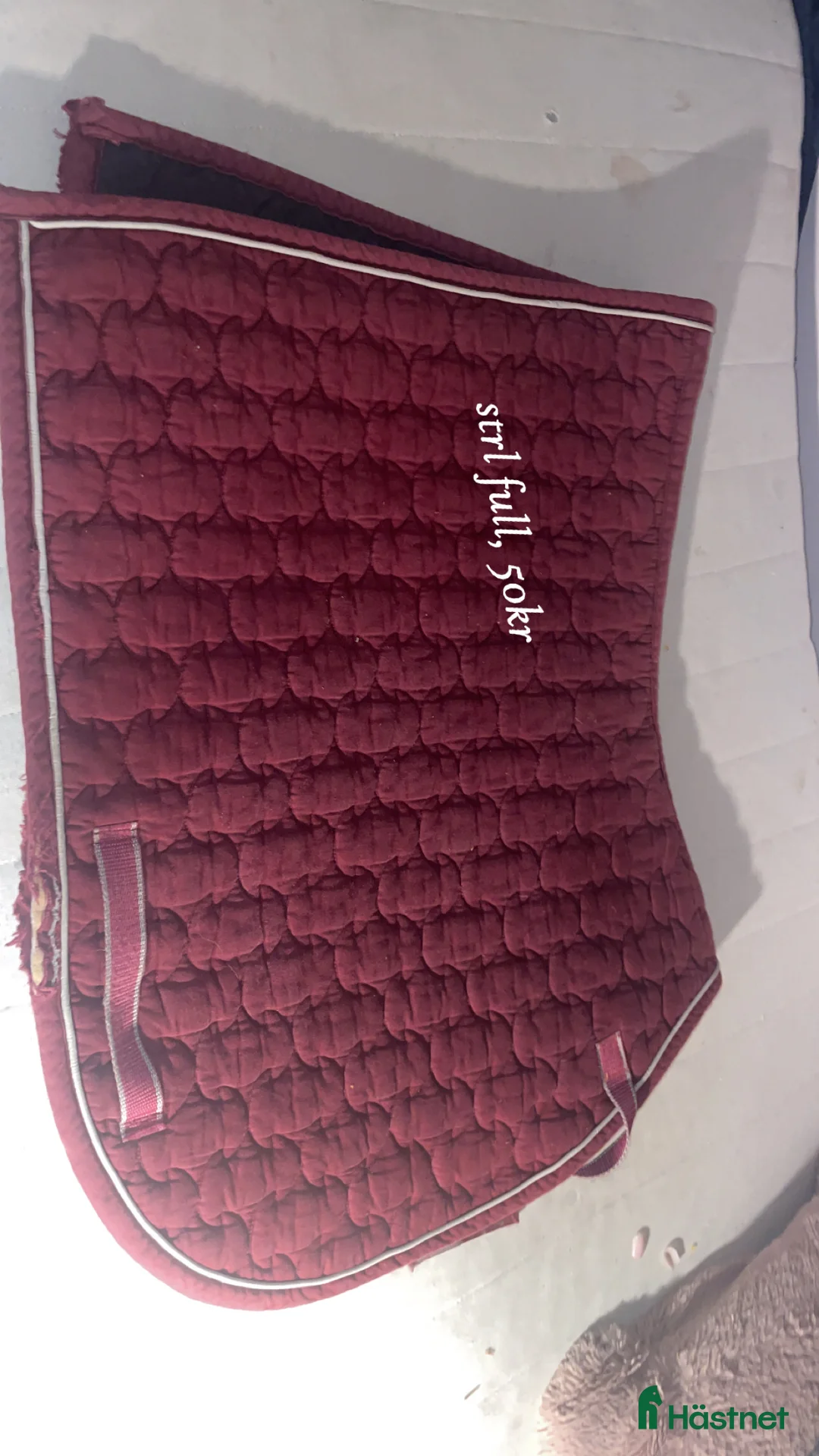 Schabrak & Vojlockar hästutrustning till salu: sliten men andvändbart schabrak i Ås - Annons 1