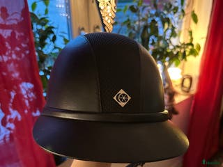 Hjälmar ryttarutrustning till salu: Ny Charles Owen VG1 SP8 Ridhjälm med solskärm i Karlstad - Annons 2