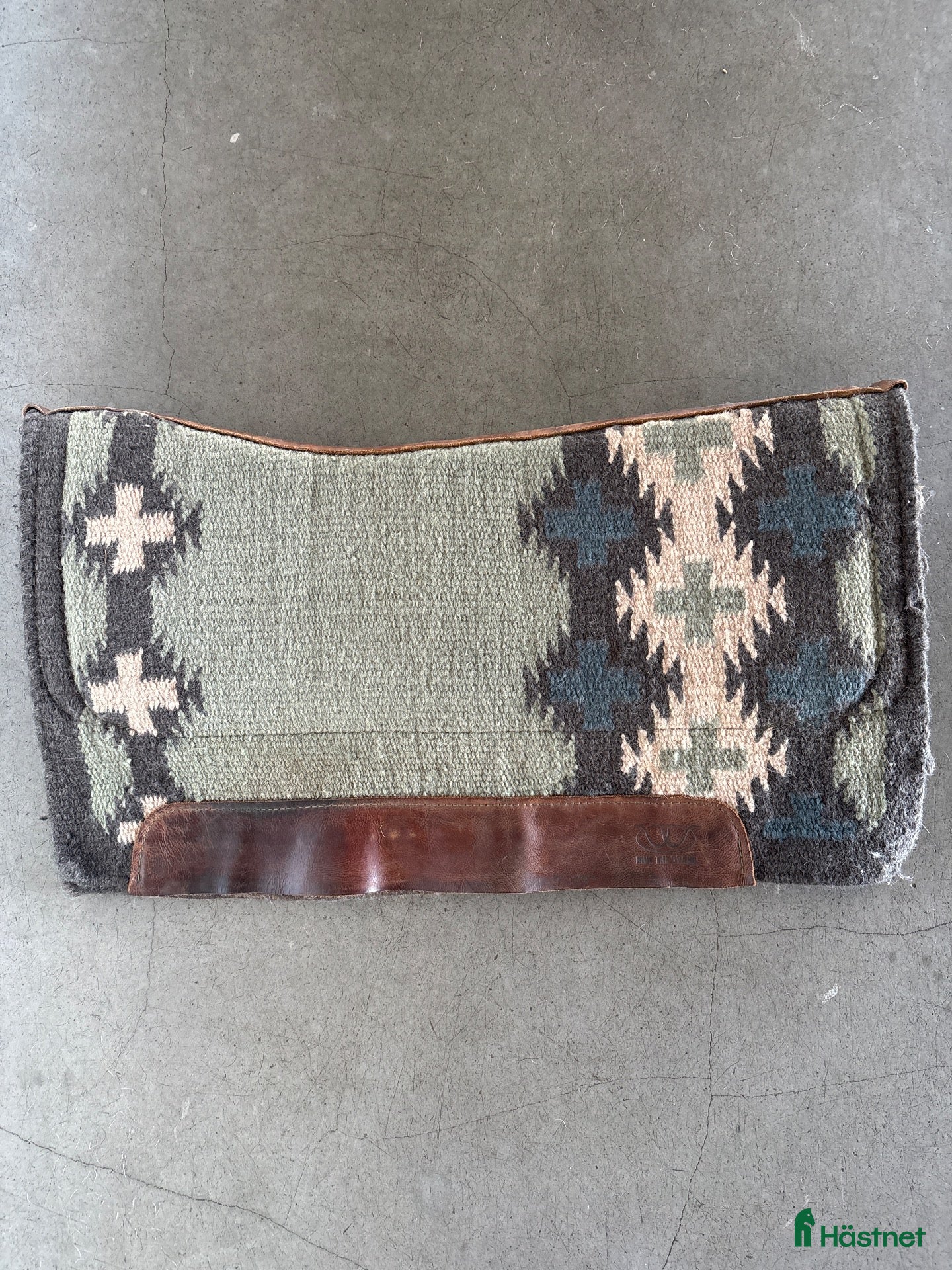 Westernutrustning övrig utrustning till salu: Western pad Weaver contoured Synergy  - Annons 1