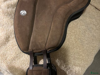 Övrig Hästutrustning hästutrustning till salu: Ridpad/barbackasadel i nyskick i Skutskär - Annons 1