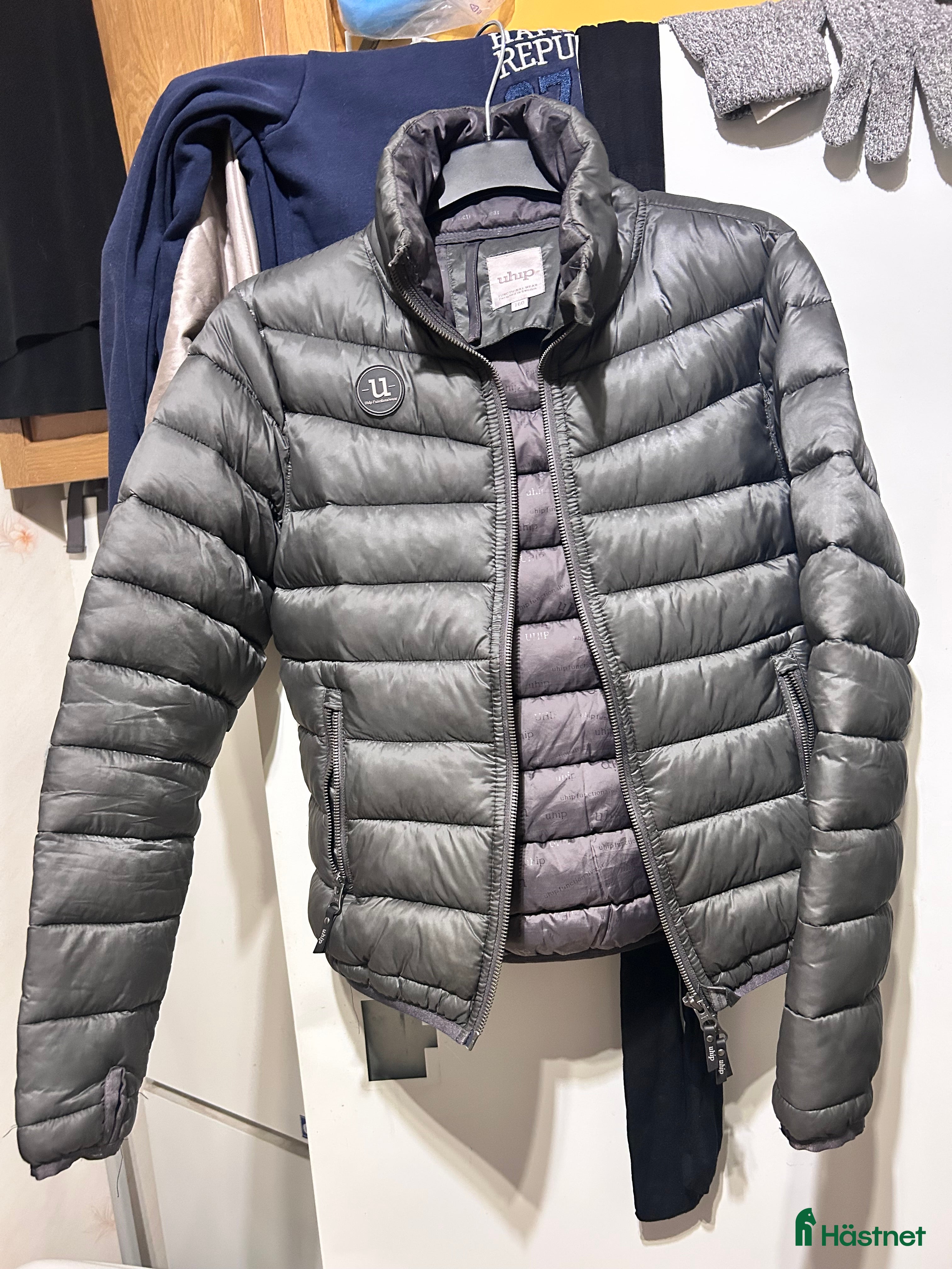 Jackor & Kavajer ryttarutrustning till salu: Lättare Uhipjacka i stl 160 i Torsås - Annons 14