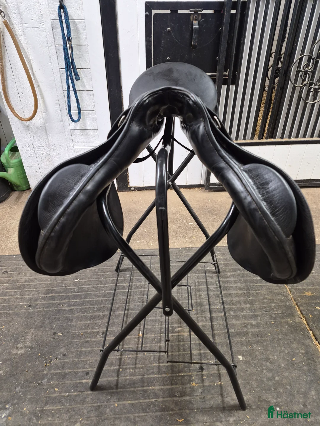 Sadlar hästutrustning till salu: Äldre Passier  i Sundsvall - Annons 3