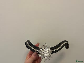 Övrig Hästutrustning hästutrustning till salu: mörkbrunt pannband i Spånga - Annons 13