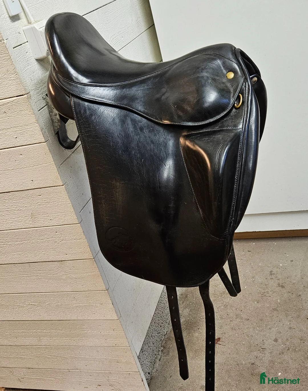 Sadlar hästutrustning till salu: Mycket fin Draupnir-sadel - Annons 1