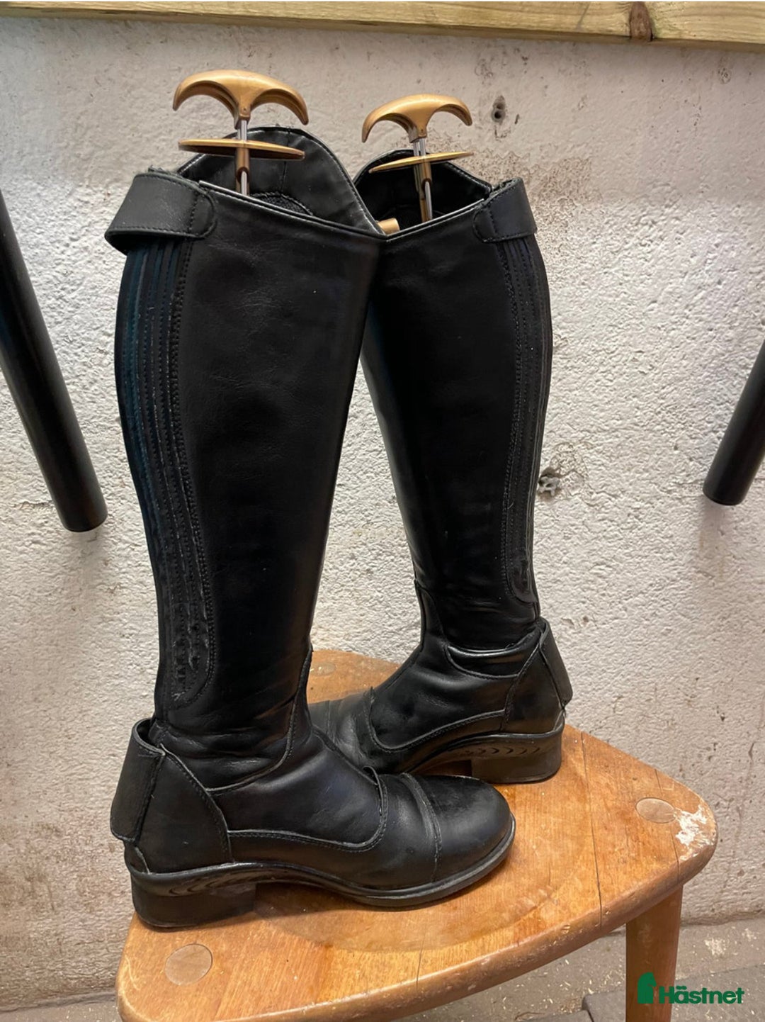 Ridstövlar ryttarutrustning till salu: Säljer ett par fina ridstövlar! i Sollentuna - Annons 2
