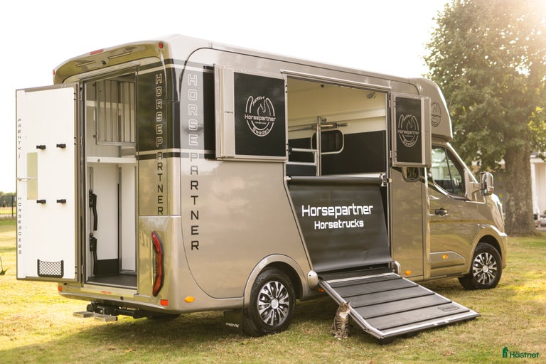 Galleribild {{count}}