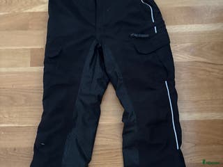 Ridbyxor ryttarutrustning till salu: Överdragsbyxor med helskoning för barn i Västerås - Annons 6