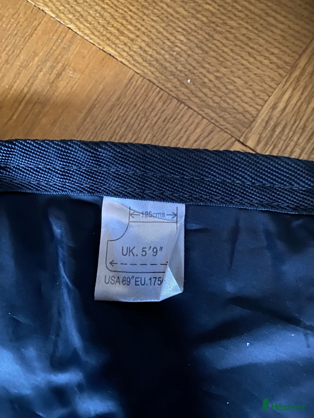 Täcken hästutrustning till salu: Rhino halstäcke 0 gram stl 125 i Uppsala - Annons 3