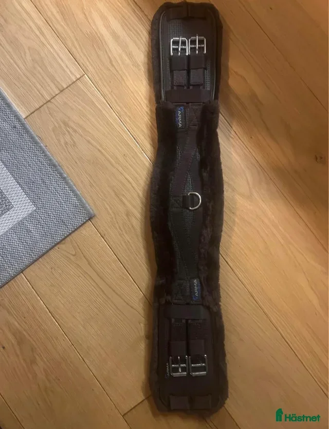 Sadeltillbehör hästutrustning Arma Supafleece dressyrgjord - Annons 8