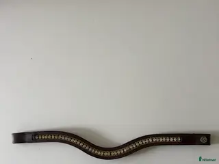 Träns hästutrustning till salu: Jackson brunt pannband strl cob i Kinna - Annons 1