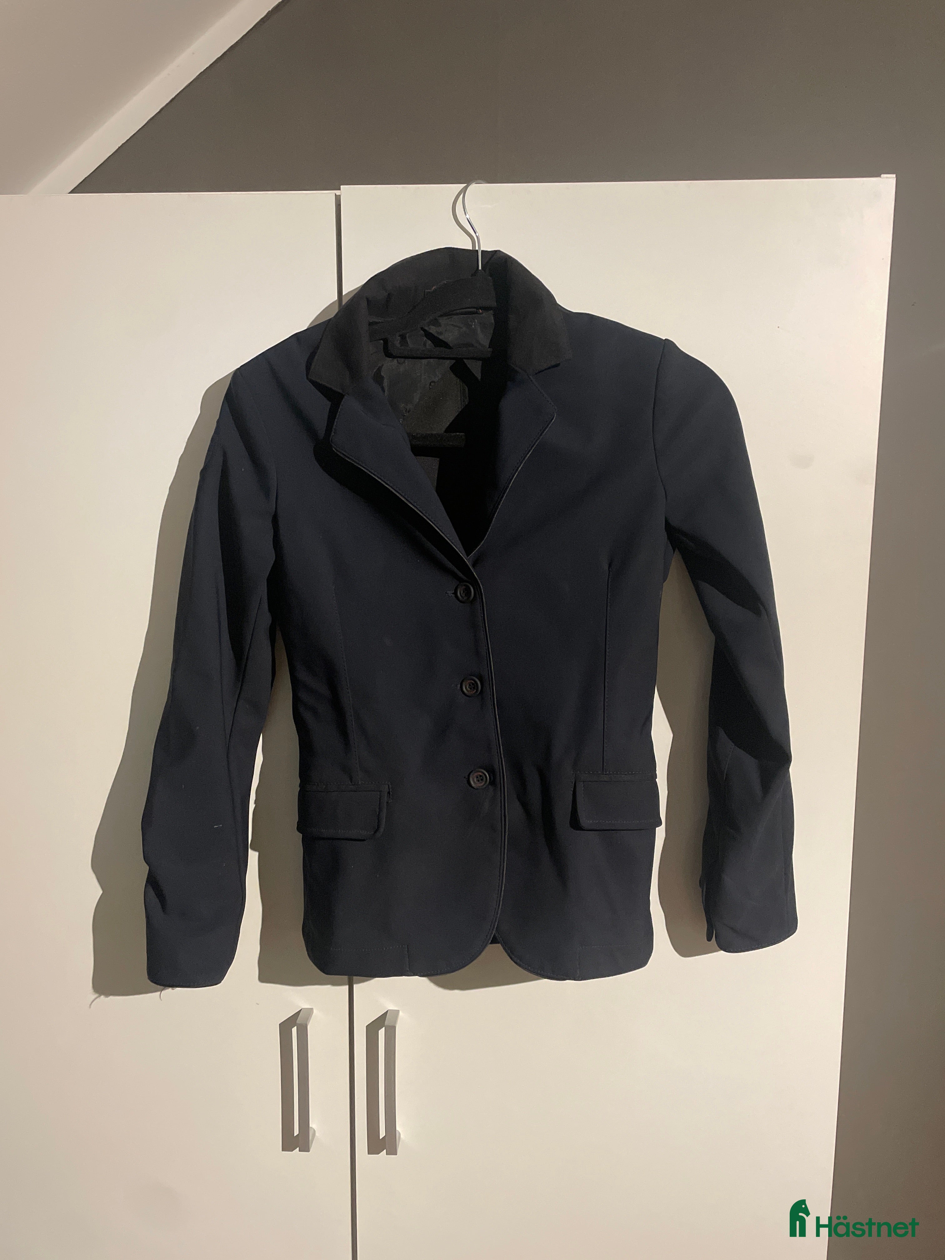 Jackor & Kavajer ryttarutrustning till salu: Cavalleria Toscana kavaj  - Annons 1