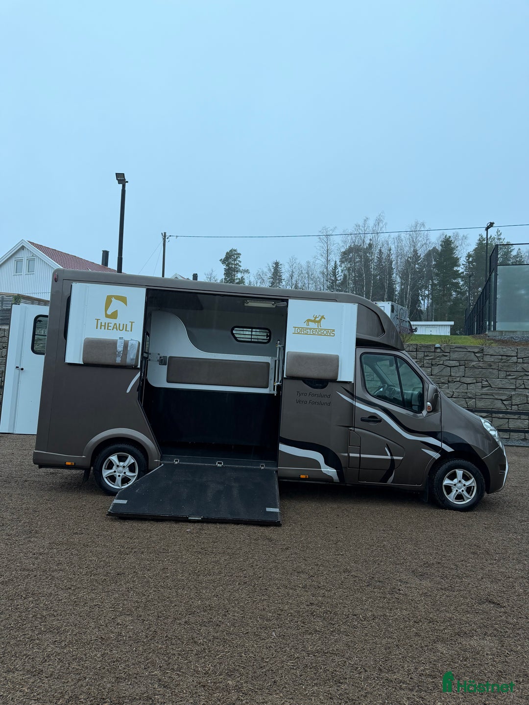 Hästlastbilar  fordon & transport till salu: Mycket fin theault proteo 5 Hästlastbil  i Västerås - Annons 7