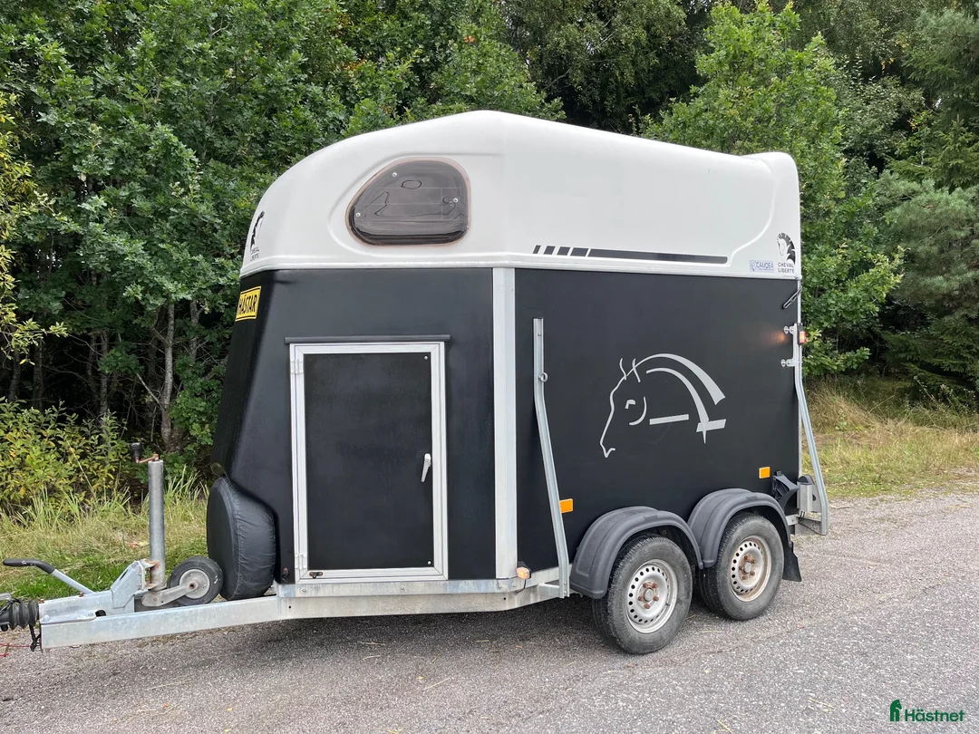 Hästtransporter  fordon & transport till salu: Nybes Cheval XL m. Sadelkammare årsm 2014 - Annons 2