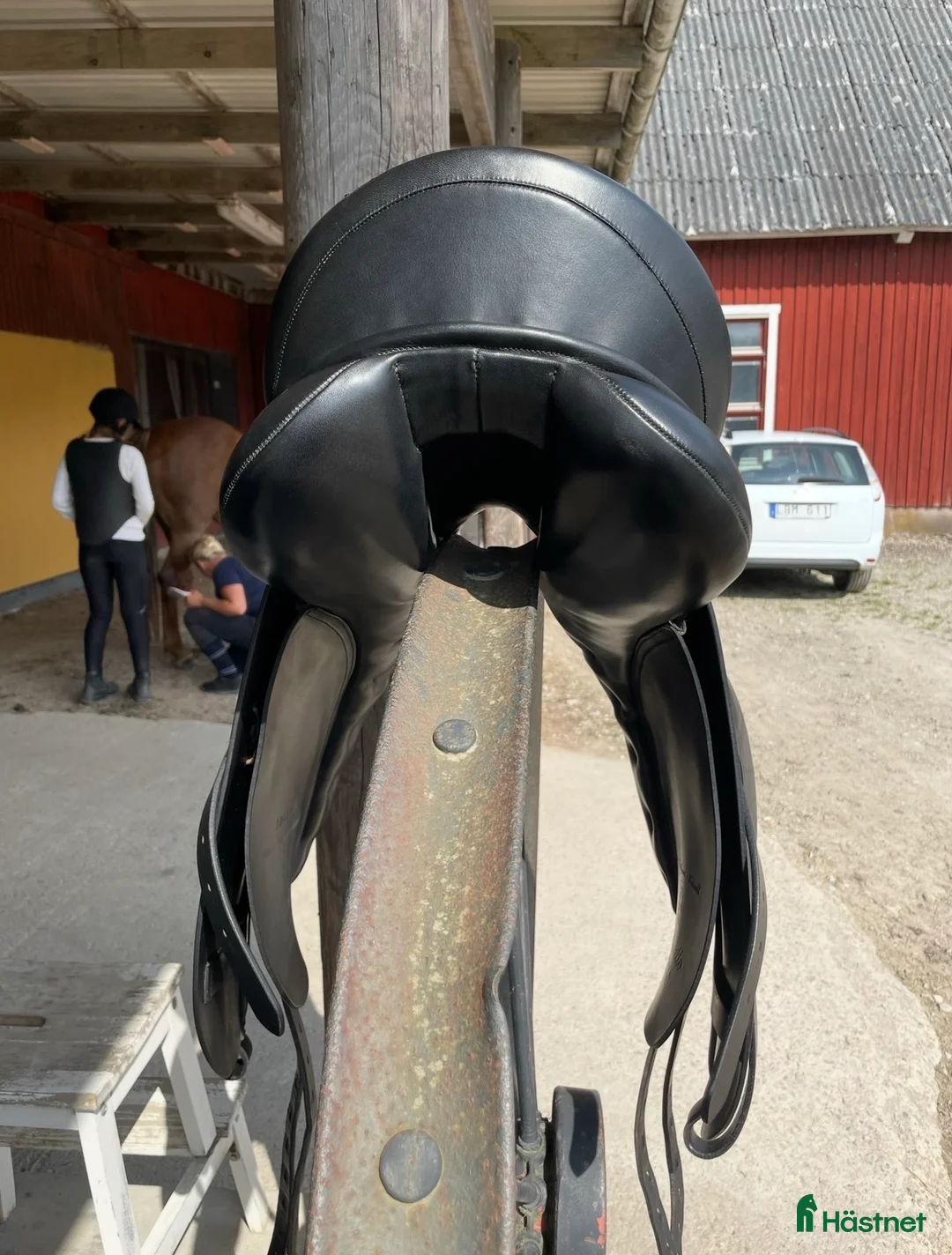 Sadlar hästutrustning till salu: Dressyrsadel 17,5” Pfiff Amaretto - Annons 3