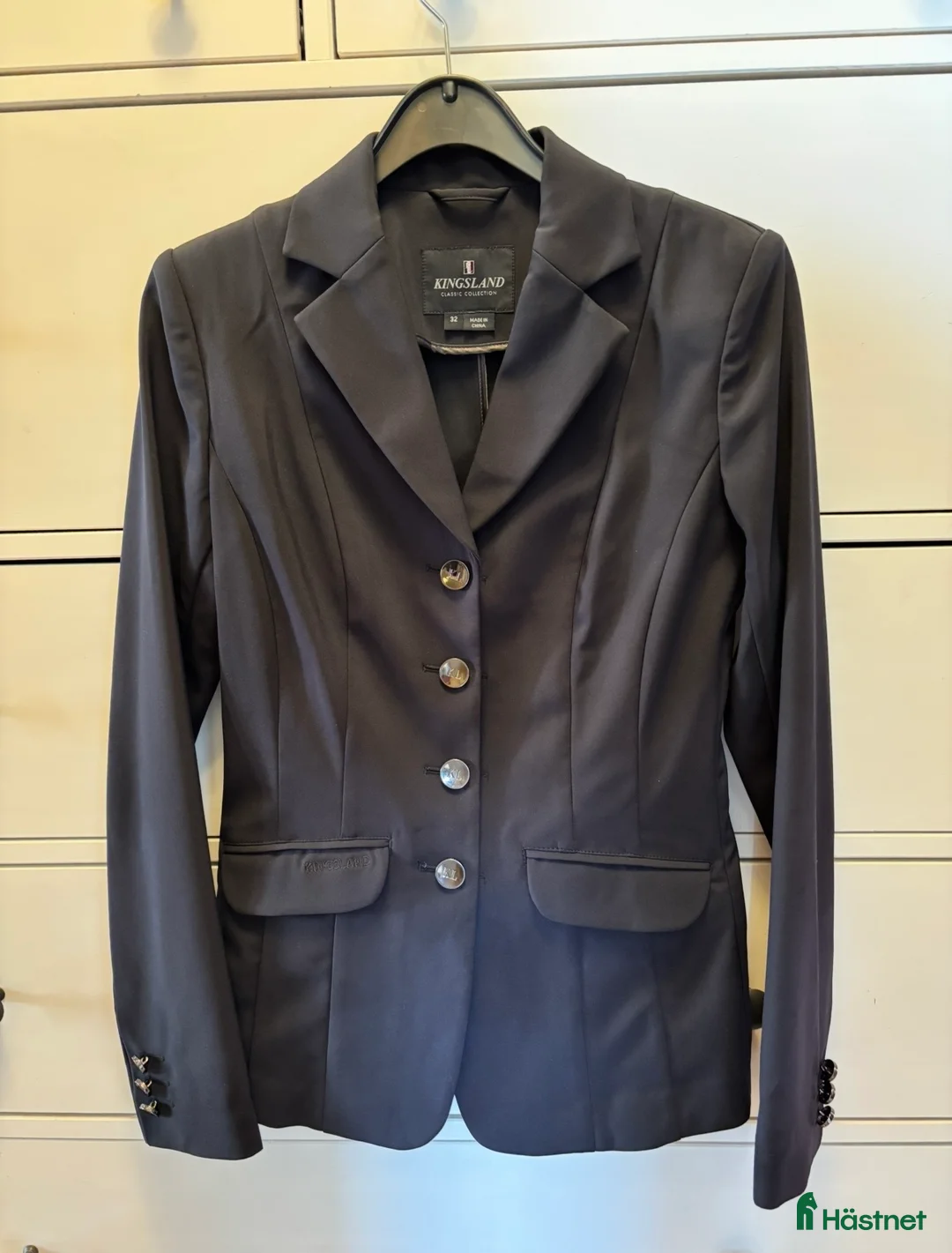 Jackor & Kavajer ryttarutrustning till salu: Tävlings kavaj mm i Björklinge - Annons 2