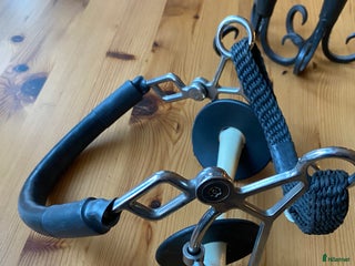 Bett hästutrustning till salu: Trust Innocense kombinationsbett i Lund - Annons 1