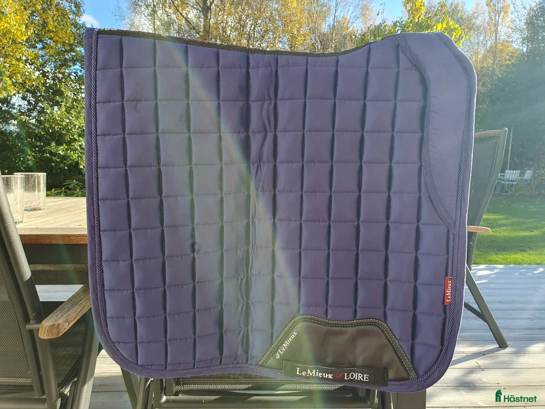 Schabrak & Vojlockar hästutrustning till salu: LeMieux schabrak i Trollhättan - Annons 2