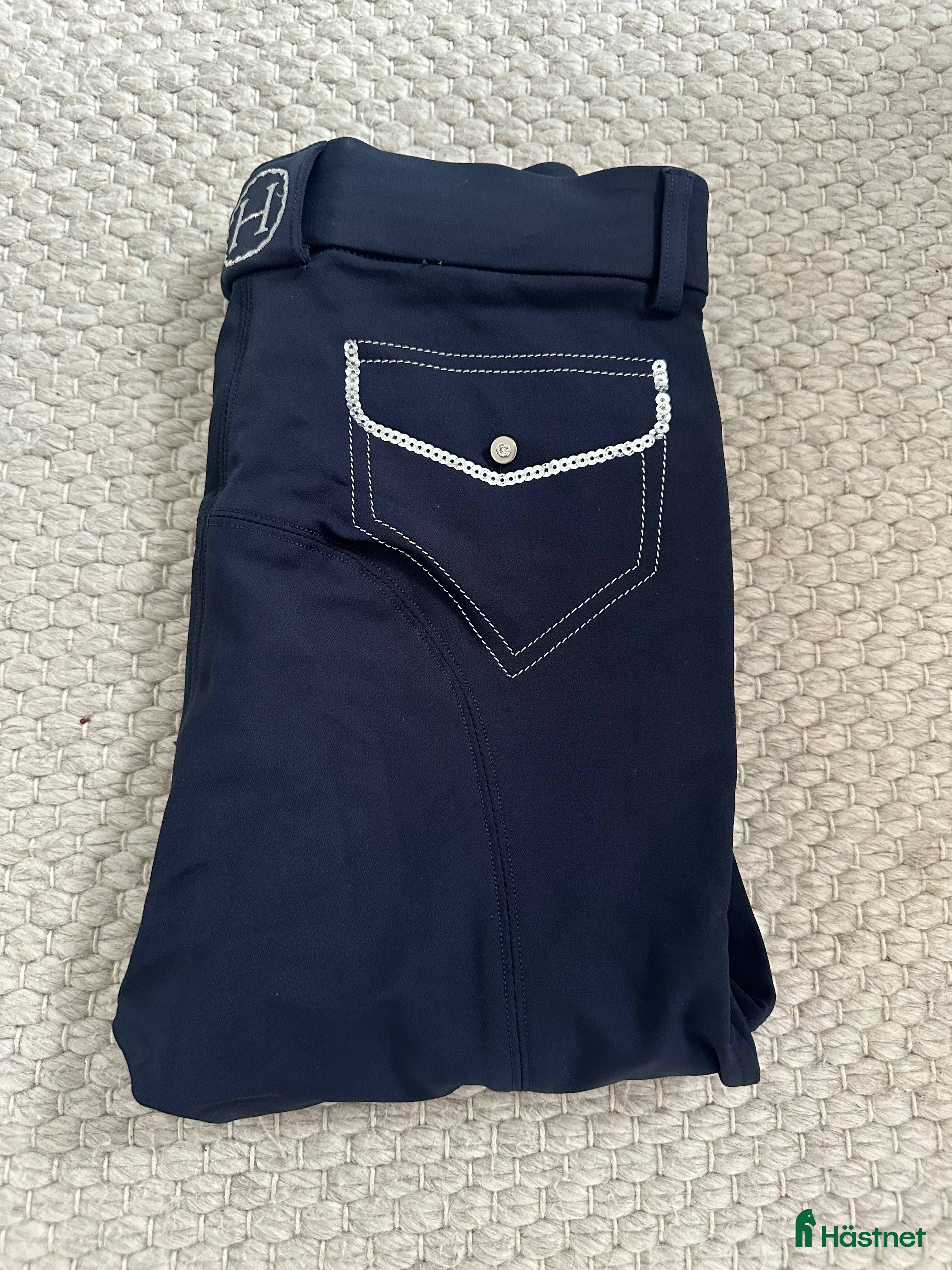 Ridbyxor ryttarutrustning till salu: Harcour ridbyxor stl 34/XS i Sundbyberg - Annons 1