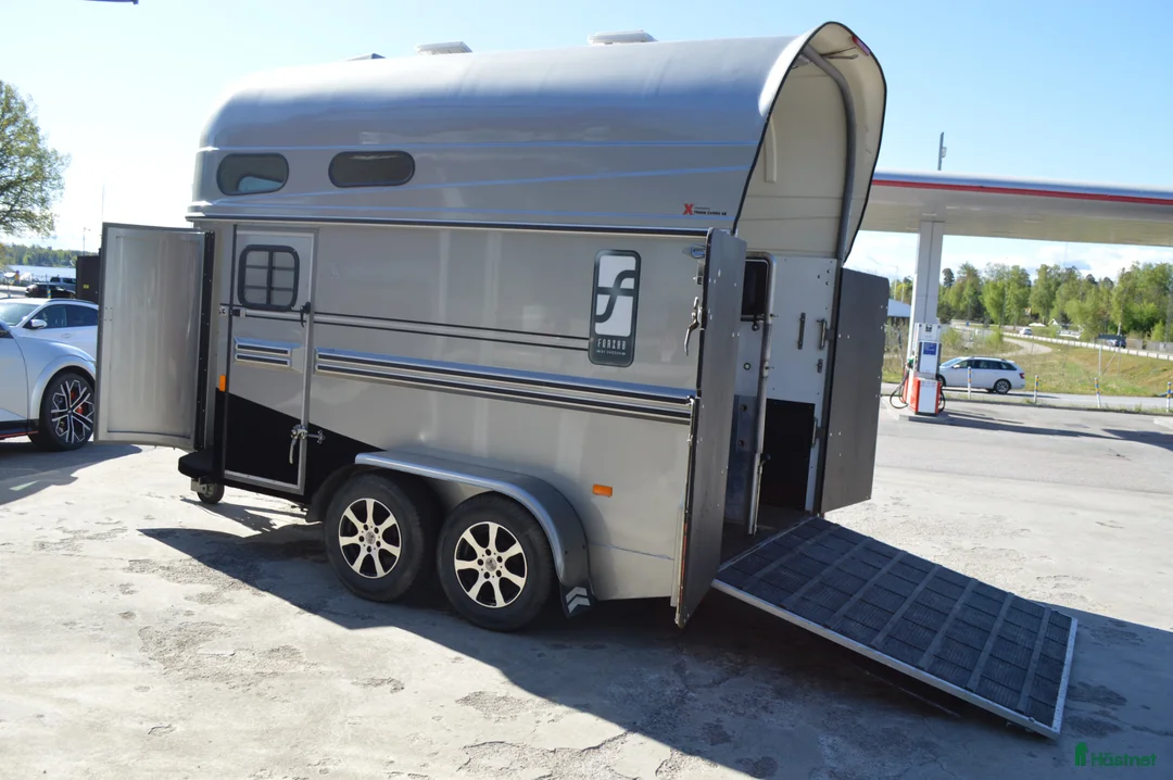 Hästtransporter  fordon & transport till salu: Forzab Boj Classic 226SEH 2019 Totalvikt 2600kg - Annons 9