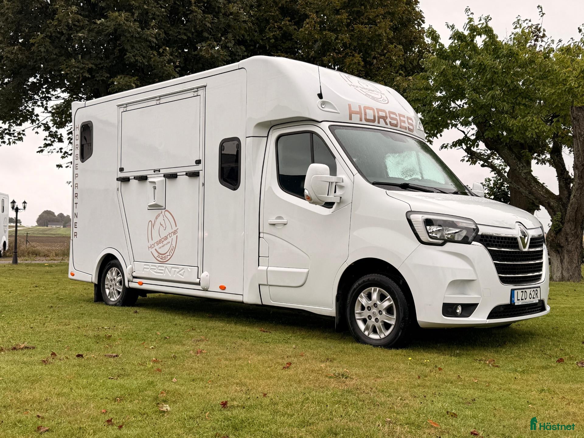 Hästlastbilar  fordon & transport till salu: Horsepartner Exclusive Hästlastbil - Annons 2
