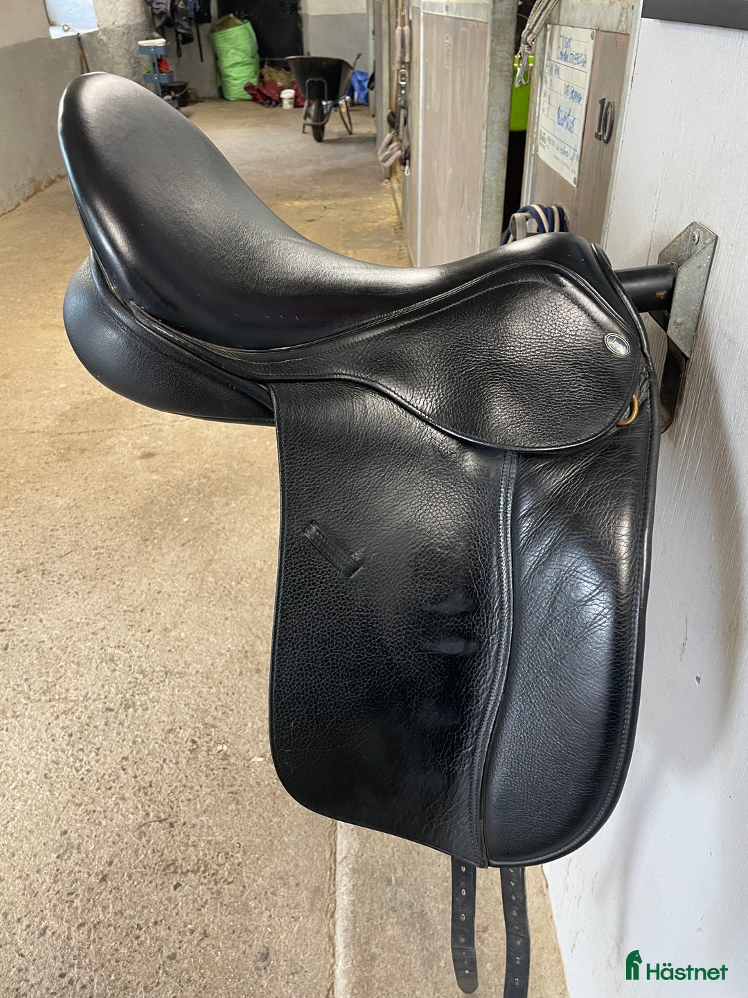 Sadlar hästutrustning till salu: Dressyrsadel  i Örebro - Annons 1