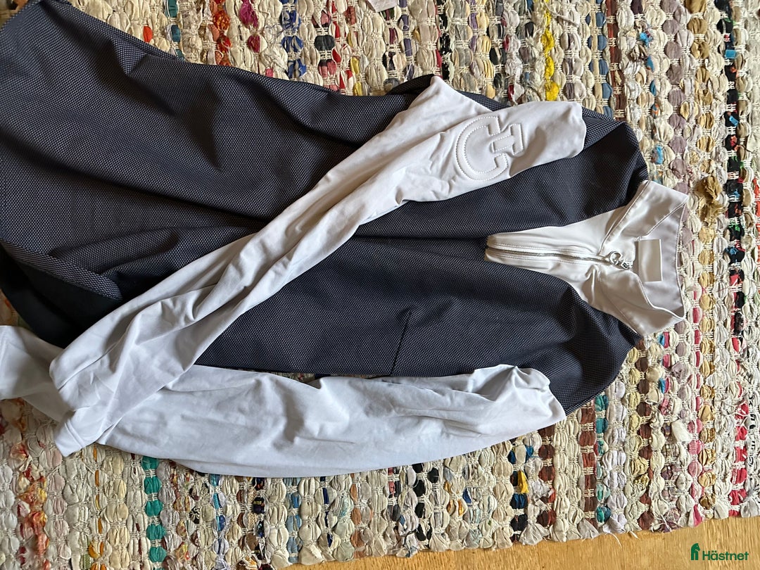 Övrigt Ridkläder ryttarutrustning till salu: Cavalleria Toscana Jersey Fleece LS Navy i Kävlinge - Annons 1