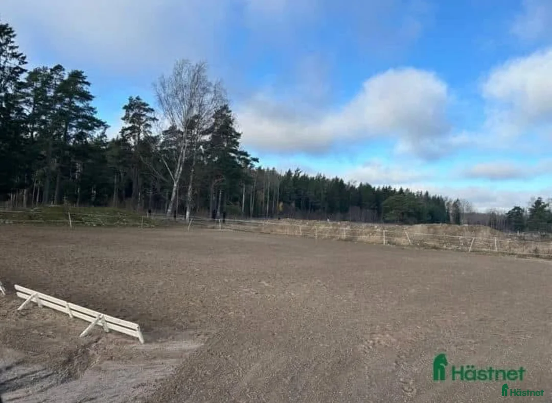  stallplats finnes: Uteboxar i Stav i Tungelsta - Annons 7