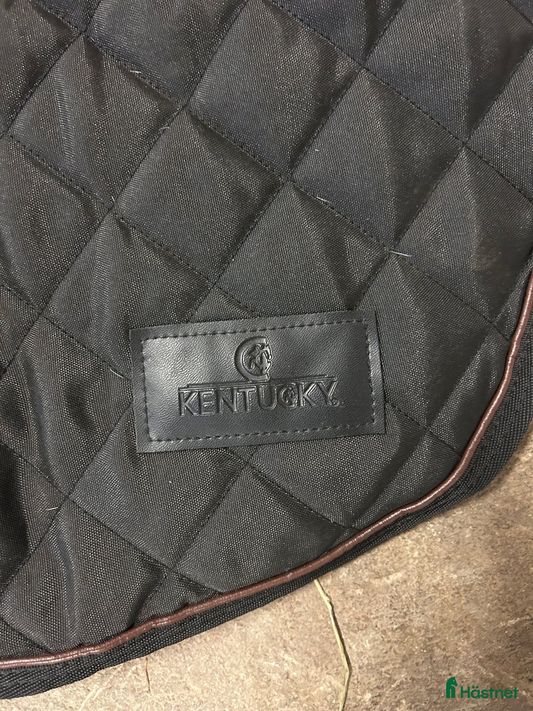 Täcken hästutrustning till salu: Blandade täcken strlk 130 i Uppsala - Annons 18