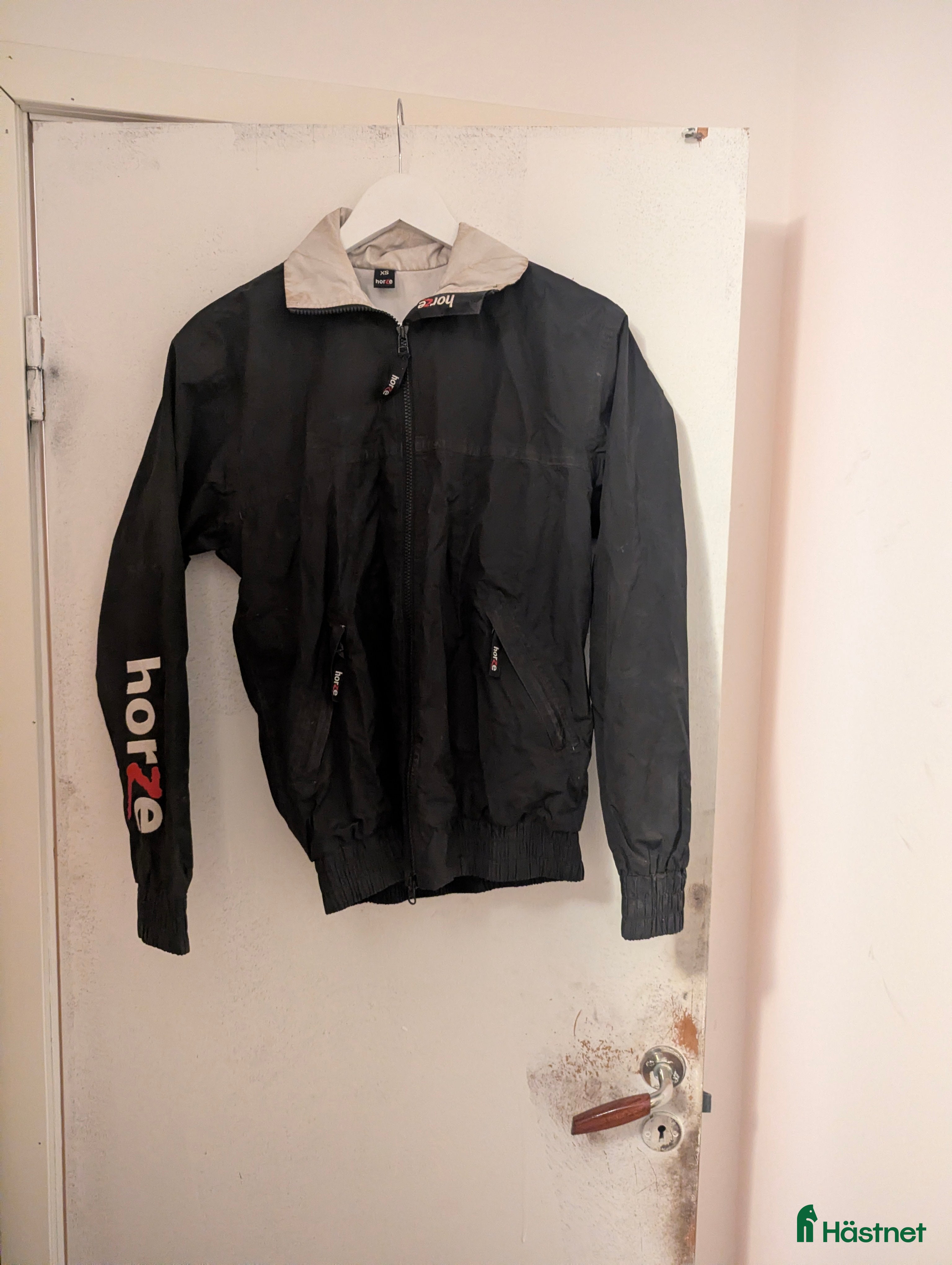 Jackor & Kavajer ryttarutrustning till salu: Jacka från Horze i Tierp - Annons 2