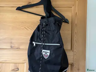 Övrig Ryttarutrustning ryttarutrustning till salu: Pikeur ryggsäck! - Annons 1
