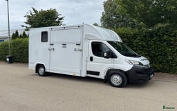 Hästlastbilar  fordon & transport till salu: Fabriksny Dickenherr 2-Ride StuteriLight i Haverdal - Bild 1