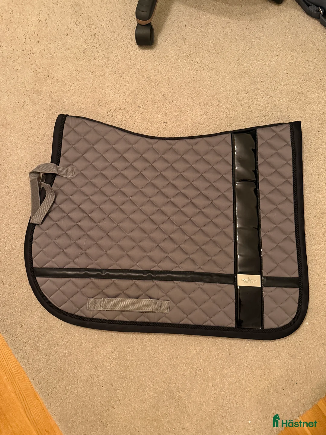 Schabrak & Vojlockar hästutrustning till salu: ES schabrak + huva i Nacka - Annons 2