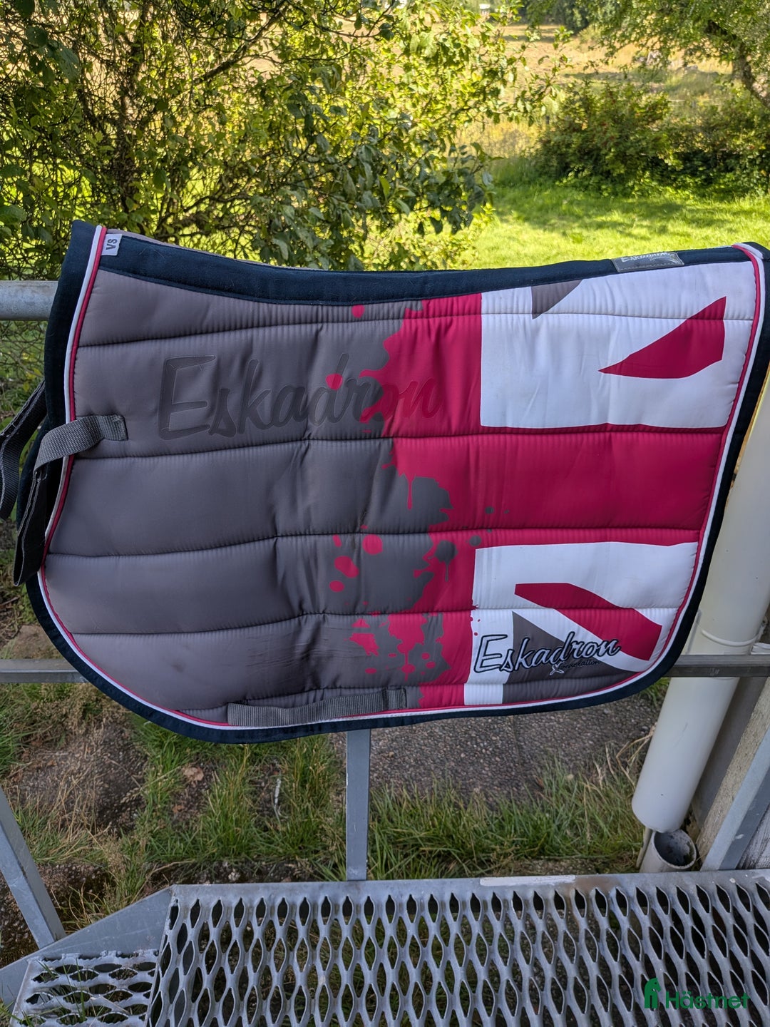 Sadeltillbehör hästutrustning till salu: Billiga schabrak! i Kvänum - Annons 3