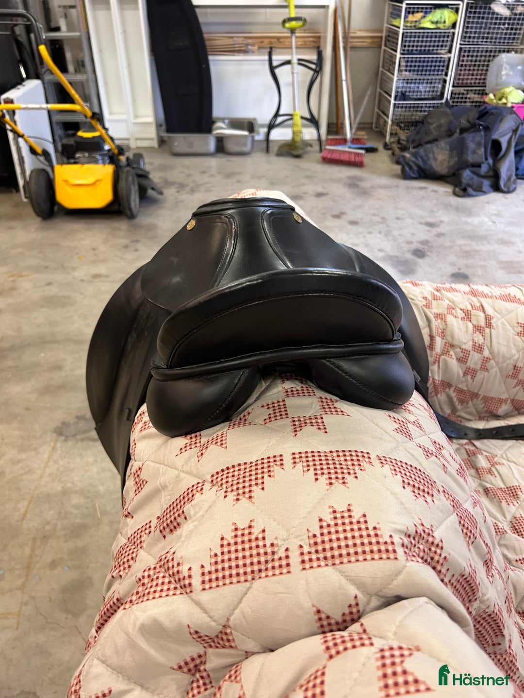 Sadlar hästutrustning till salu: Fin svart Rolf Stenberg dressyrsadel i Upplands Väsby - Annons 6