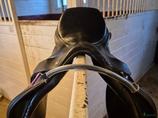 Sadlar hästutrustning till salu: Begagnad Princeville sadel i Lyckeby - Annons 2