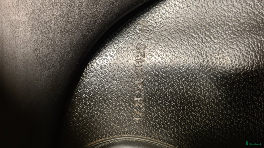 Sadlar hästutrustning till salu: Equipe Emporio Icelandic i Hamneda - Annons 4