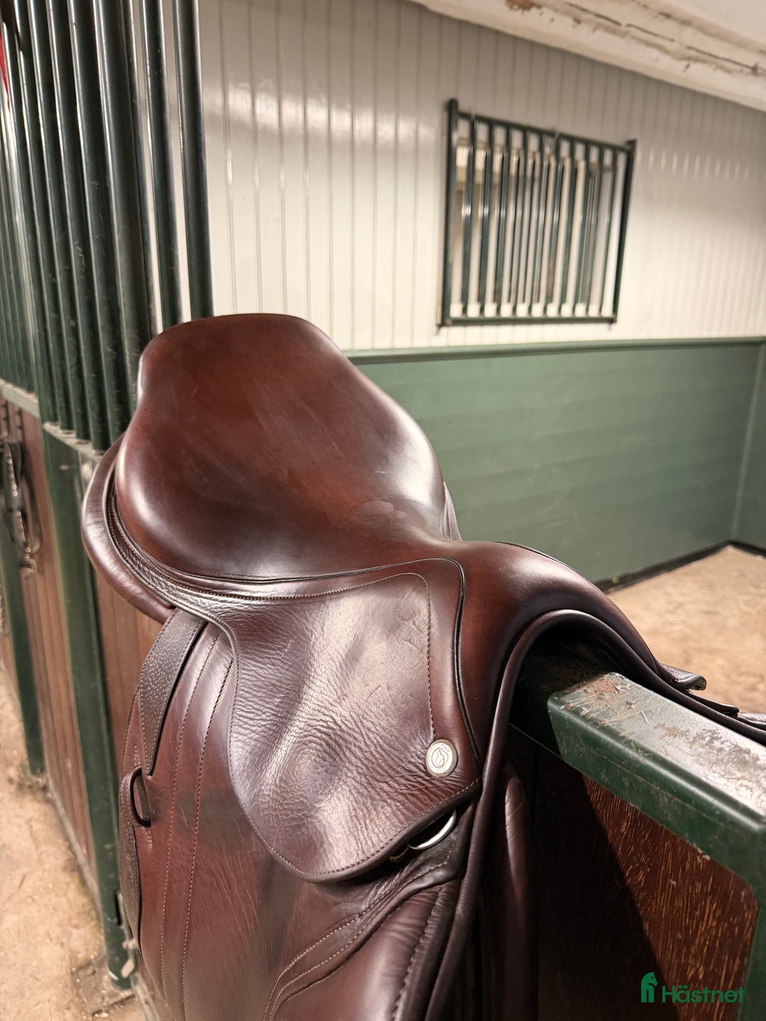 Sadlar hästutrustning till salu: CWD sadel med dubbelt kalvskinn  i Göteborg - Annons 3