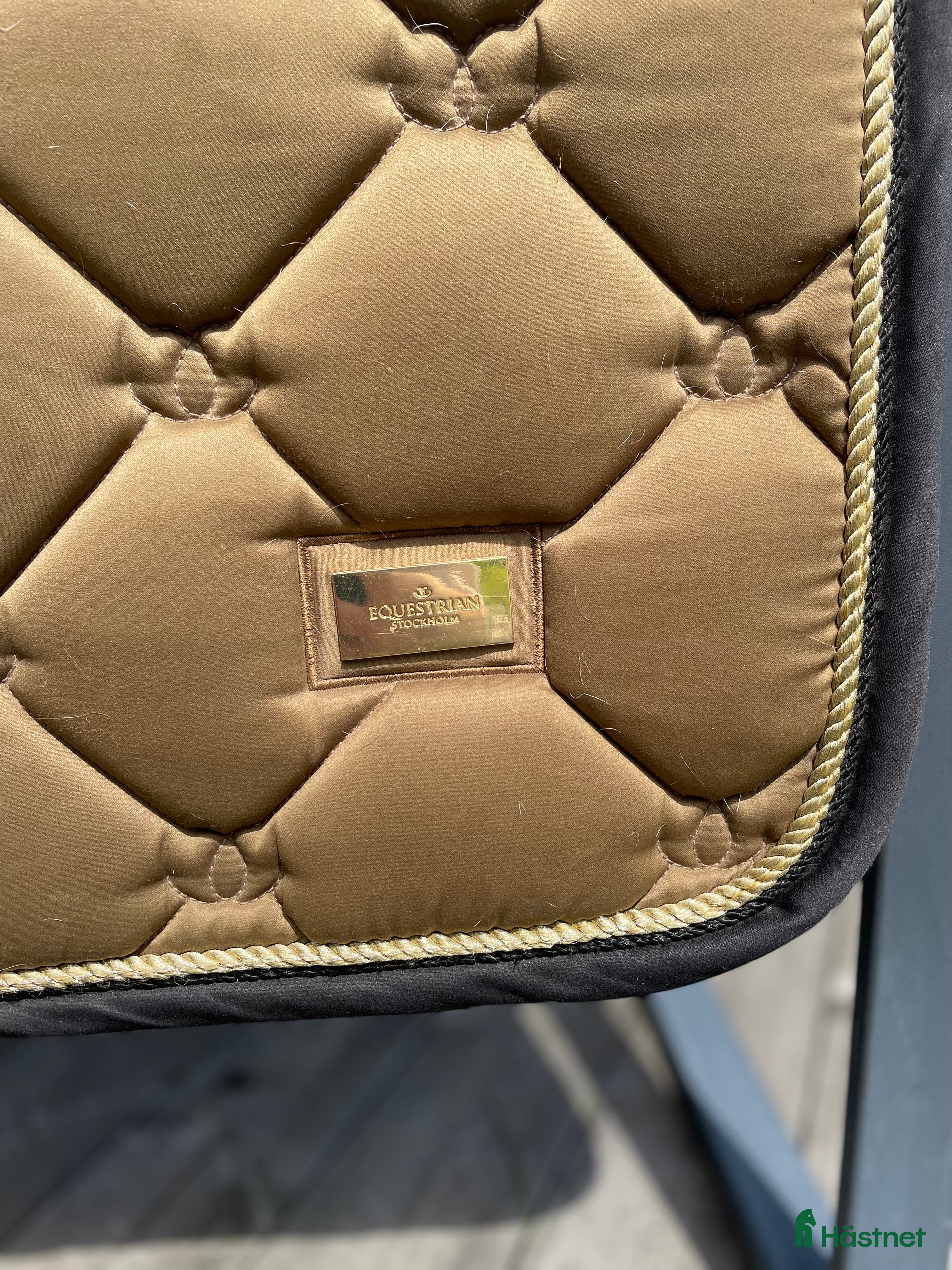 Schabrak & Vojlockar hästutrustning till salu: Fint Equrestrian Stockholm🥰 i Halmstad - Annons 23