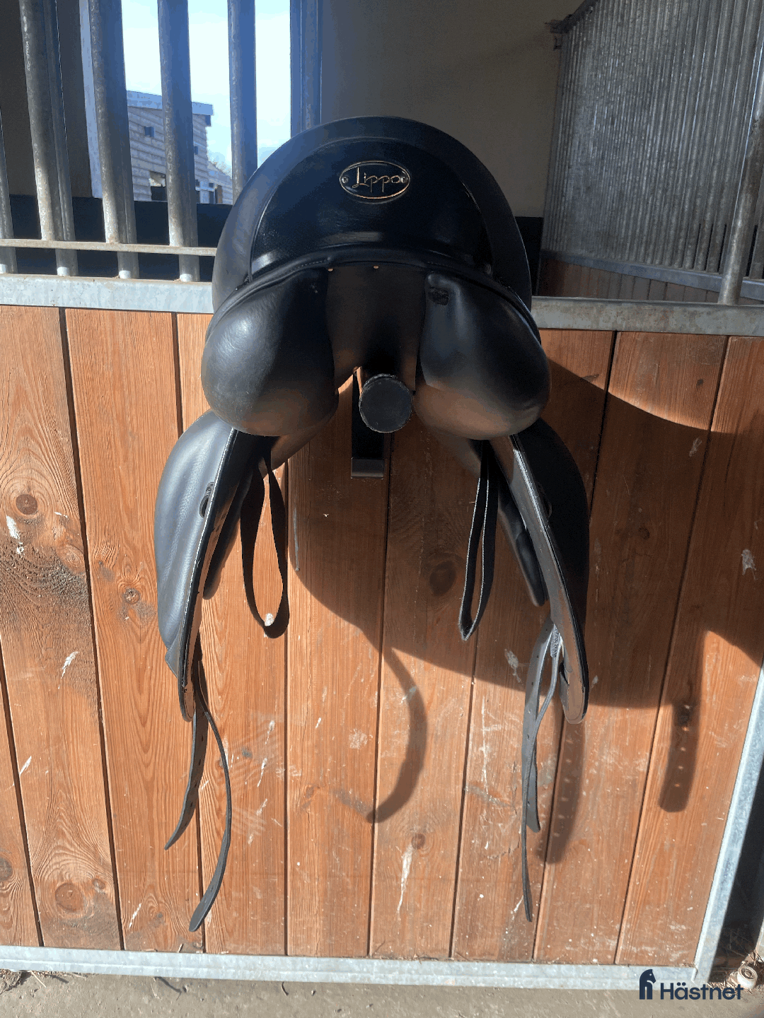 Sadlar hästutrustning till salu: Väl omhändertagen dressyrsadel i Lund - Annons 2