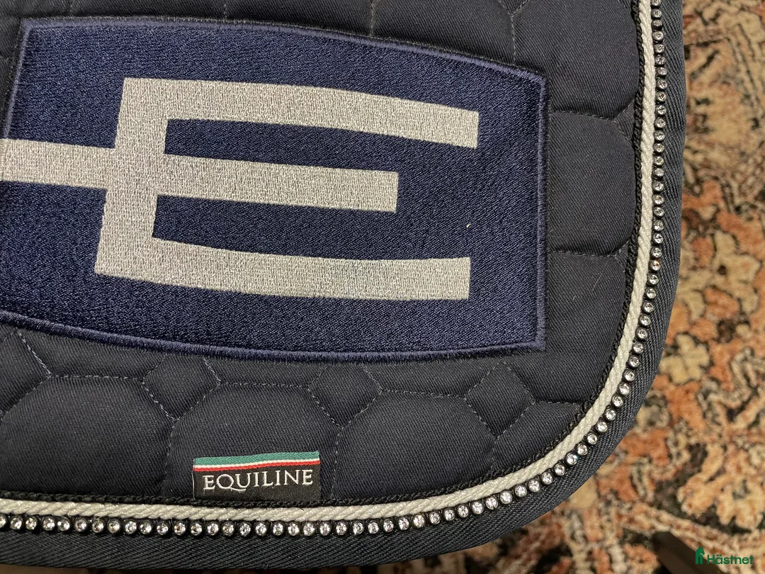 Schabrak & Vojlockar hästutrustning till salu: Equiline E-logga i Onsala - Annons 2