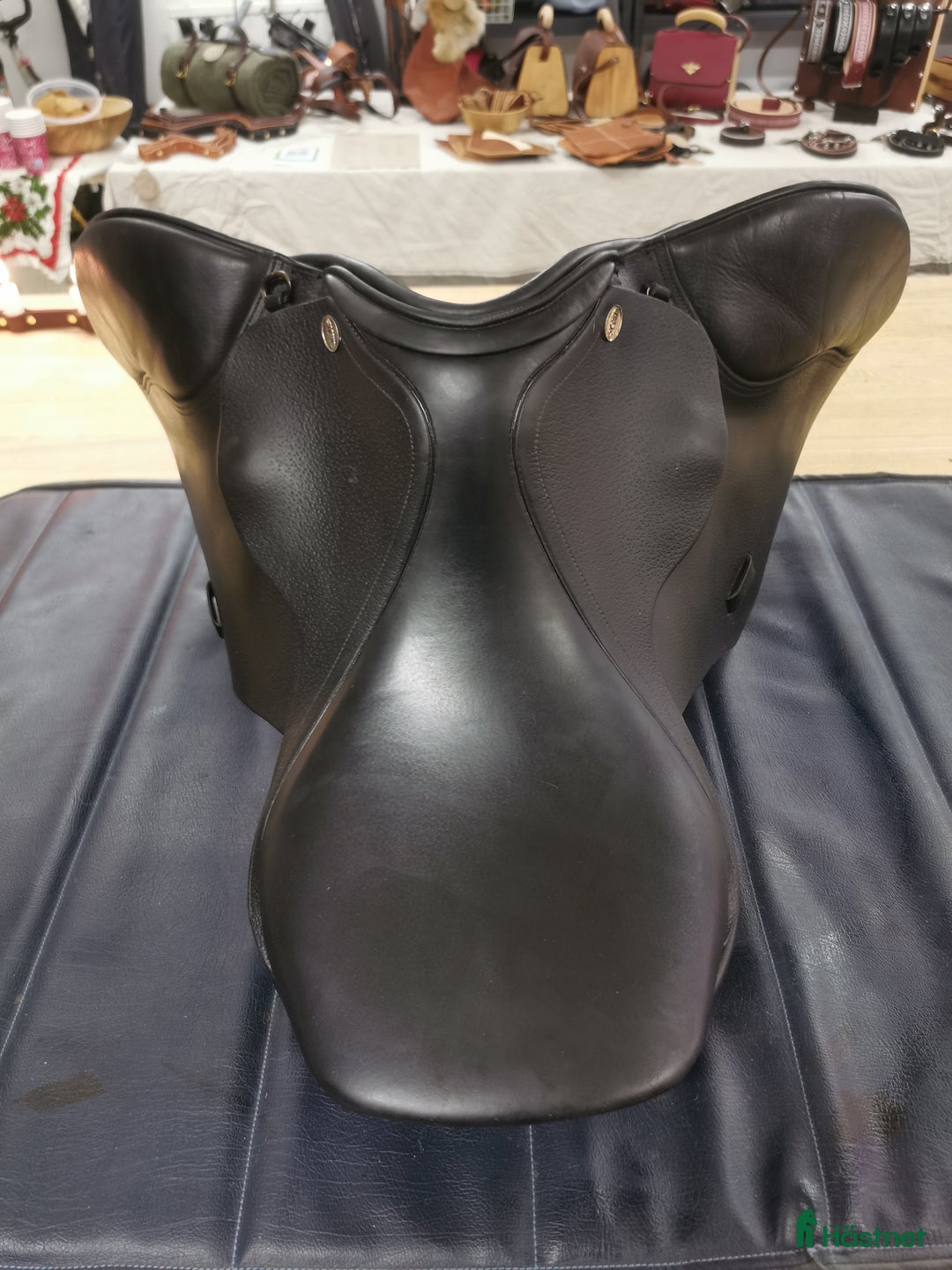 Sadlar hästutrustning till salu: Globus Esperanza 16,5 i Vännäs - Annons 5