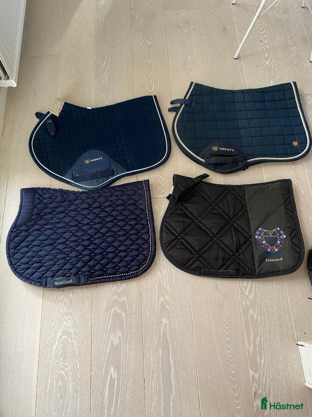 Schabrak & Vojlockar hästutrustning till salu: Schabrak i storlek ponny OBS sänkt pris i Växjö - Annons 1