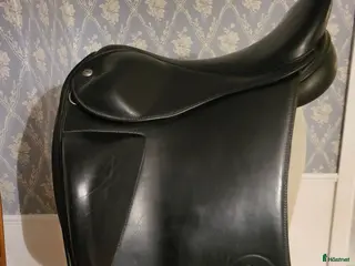 Sadlar hästutrustning till salu: Draupnir Embla i Almunge - Annons 1