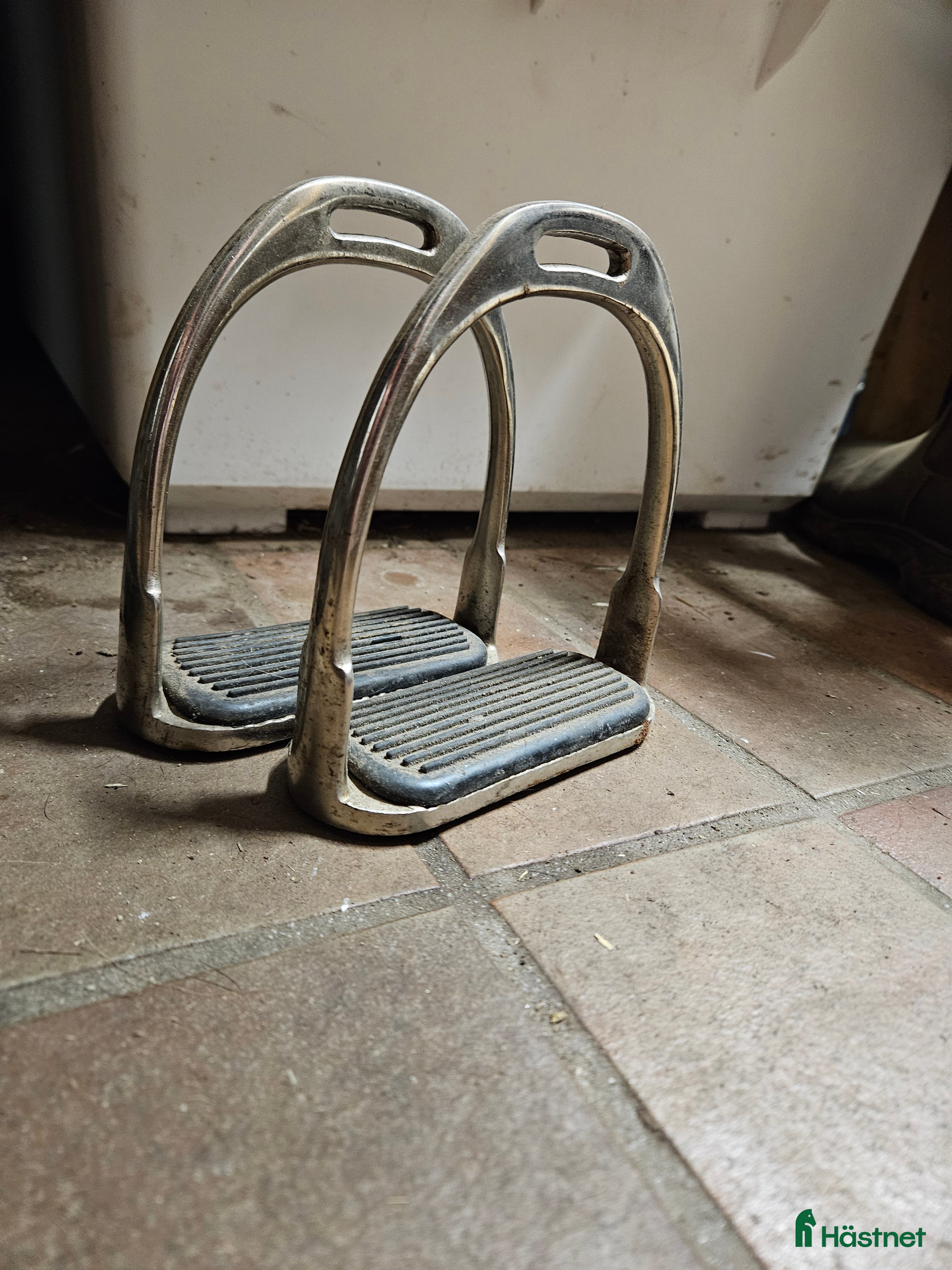 Stigbyglar hästutrustning Stigbyglar junior - Annons 3