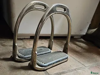 Stigbyglar hästutrustning Stigbyglar junior - Annons 3