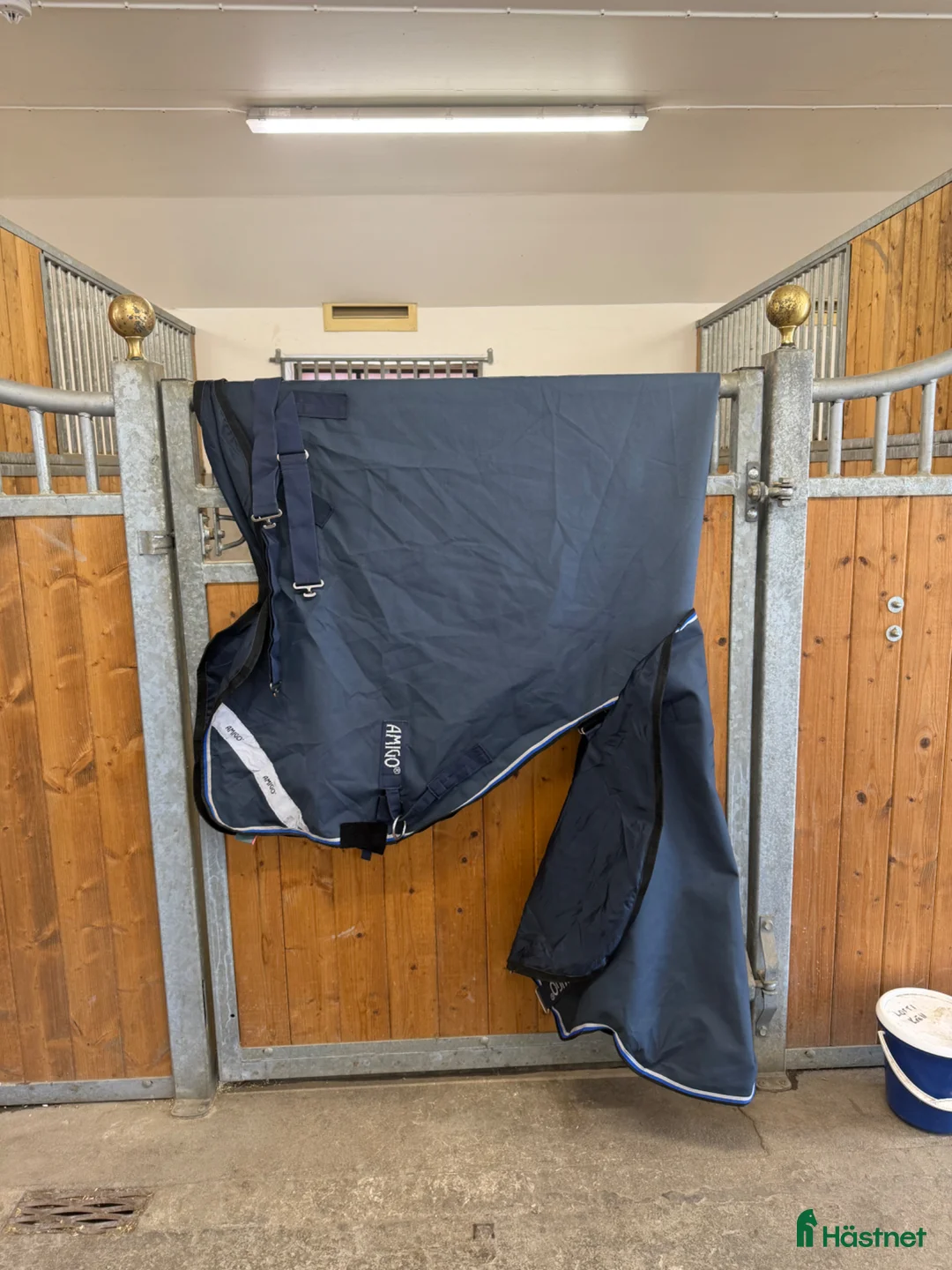 Täcken hästutrustning till salu: Fina täcken C- & D-ponny i Stallarholmen - Annons 1