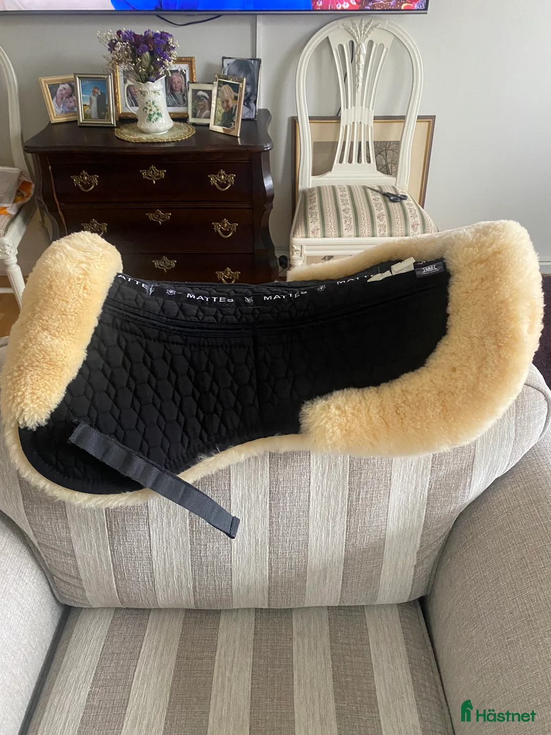 Sadeltillbehör hästutrustning till salu: Mattes fårskinnspadd  - Annons 1