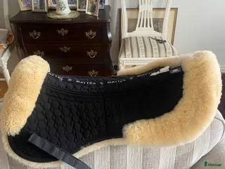 Sadeltillbehör hästutrustning Mattes fårskinnspadd - Annons 8