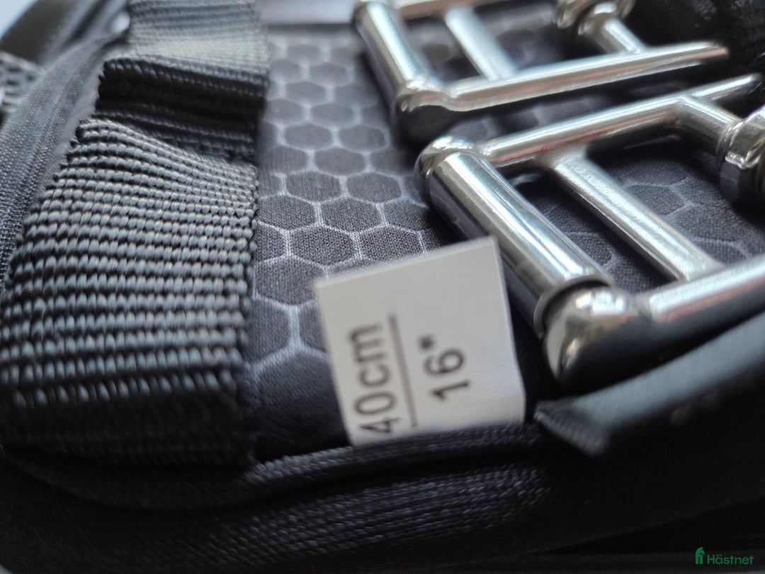 Sadeltillbehör hästutrustning till salu: Ny sadelgjord i Brösarp - Annons 1