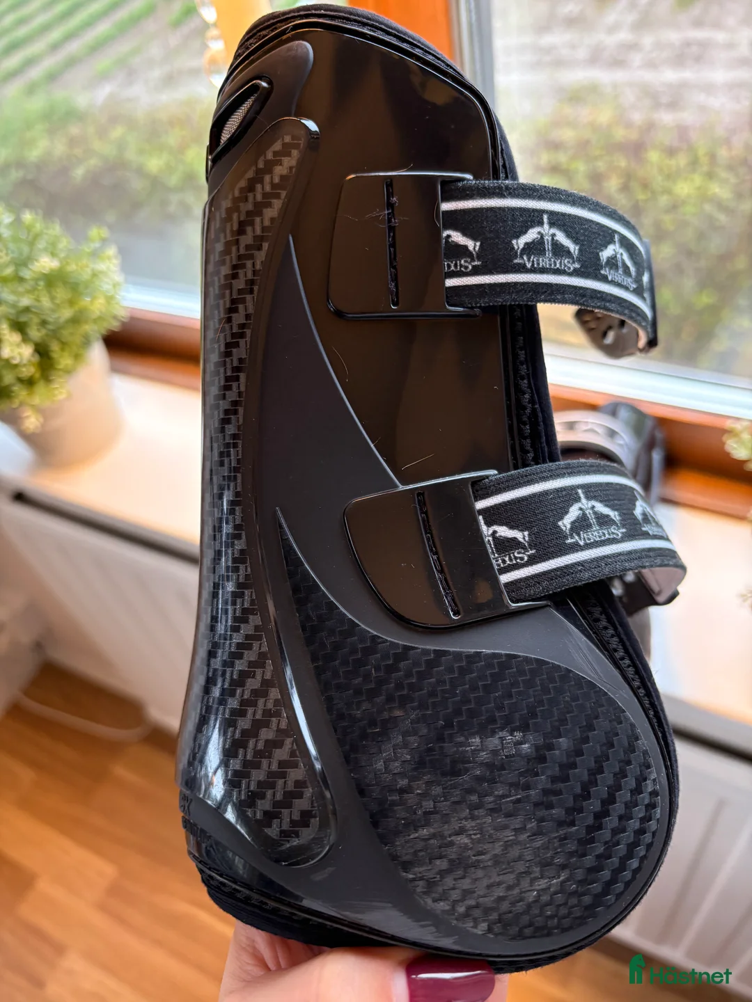 Benskydd hästutrustning till salu: Svarta Veredus carbon gel Vento M i Grangärde - Annons 7